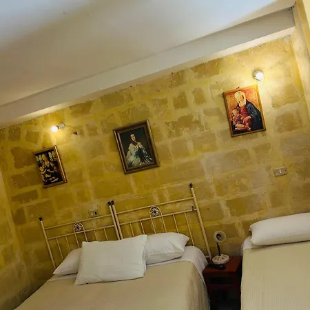 Santa Cesarea Sassi * Matera